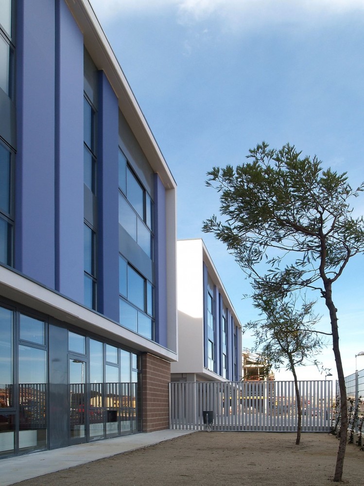 Secondary School Pla Marcel / Lluís Vendrell