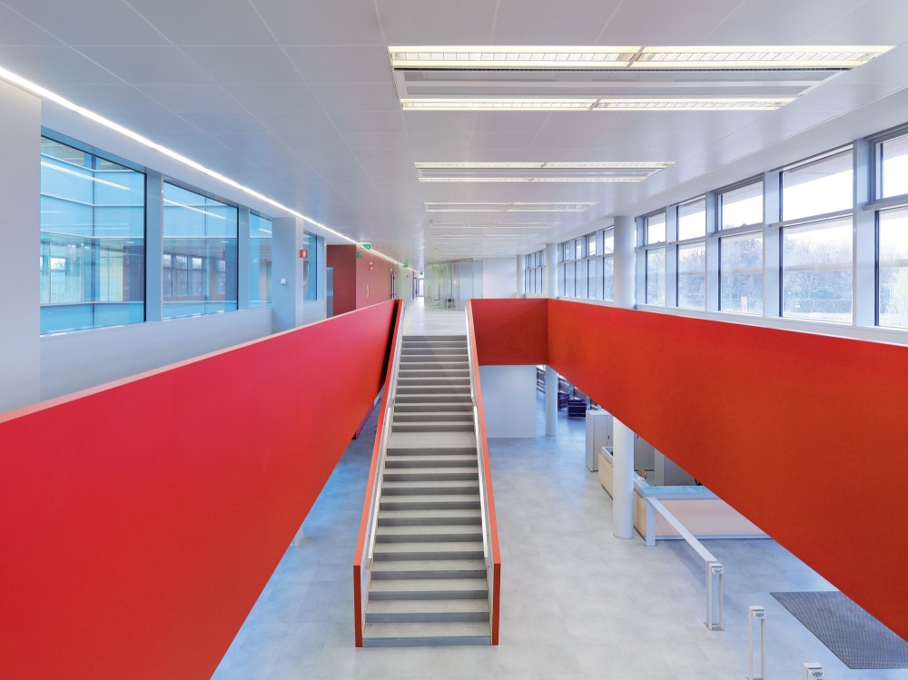 3M Italia Headquarters / Mario Cucinella Architects