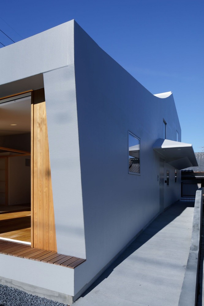 House H / mattch