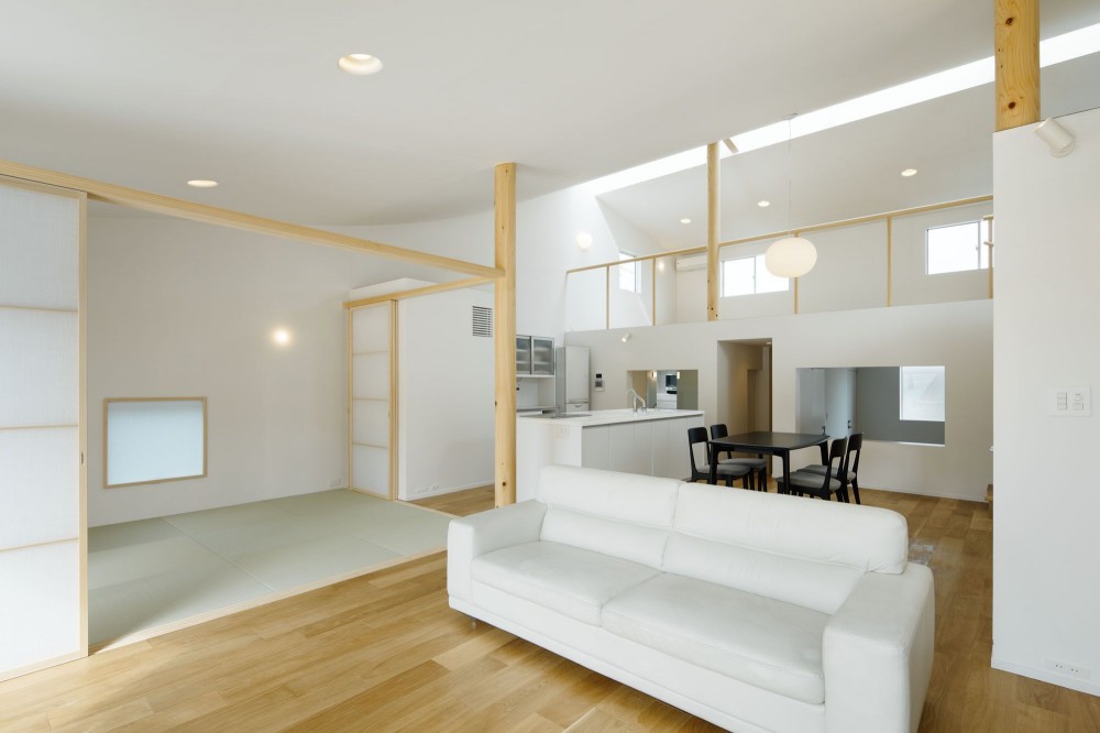 House H / mattch