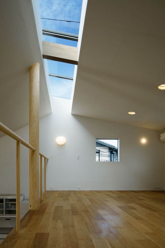 House H / mattch