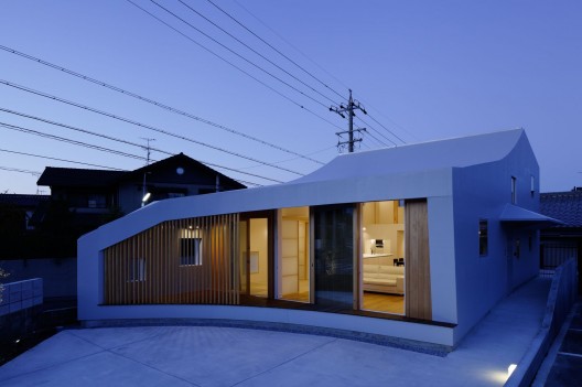 House H / mattch