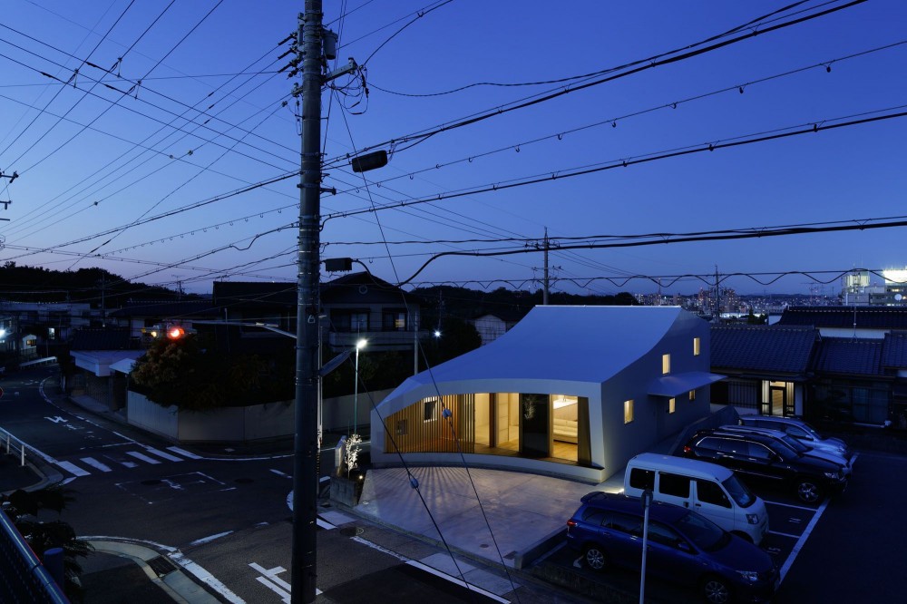 House H / mattch