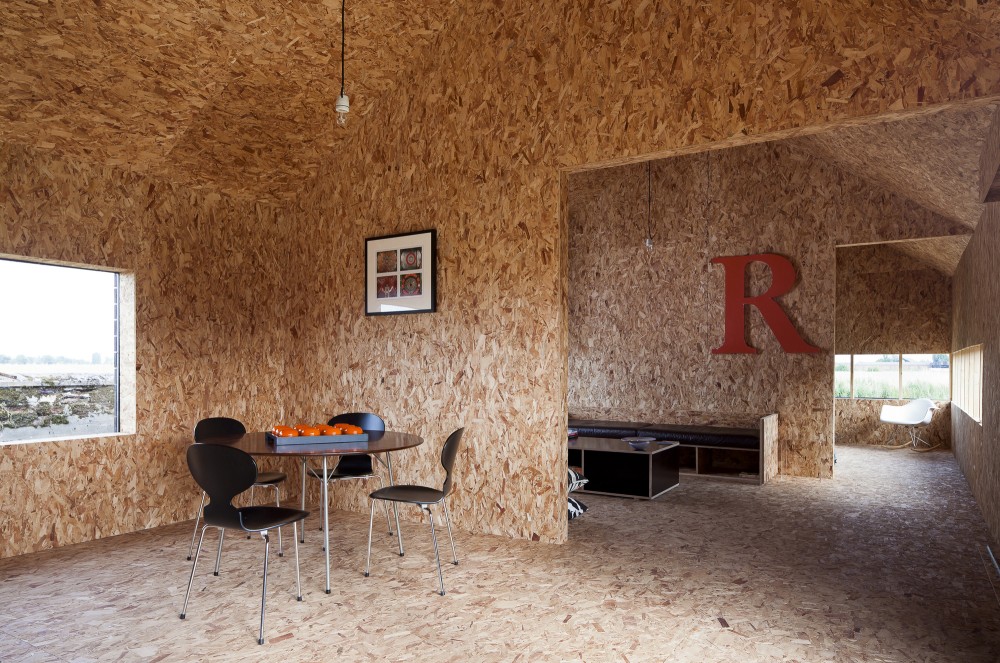 Stealth Barn / Carl Turner Architects
