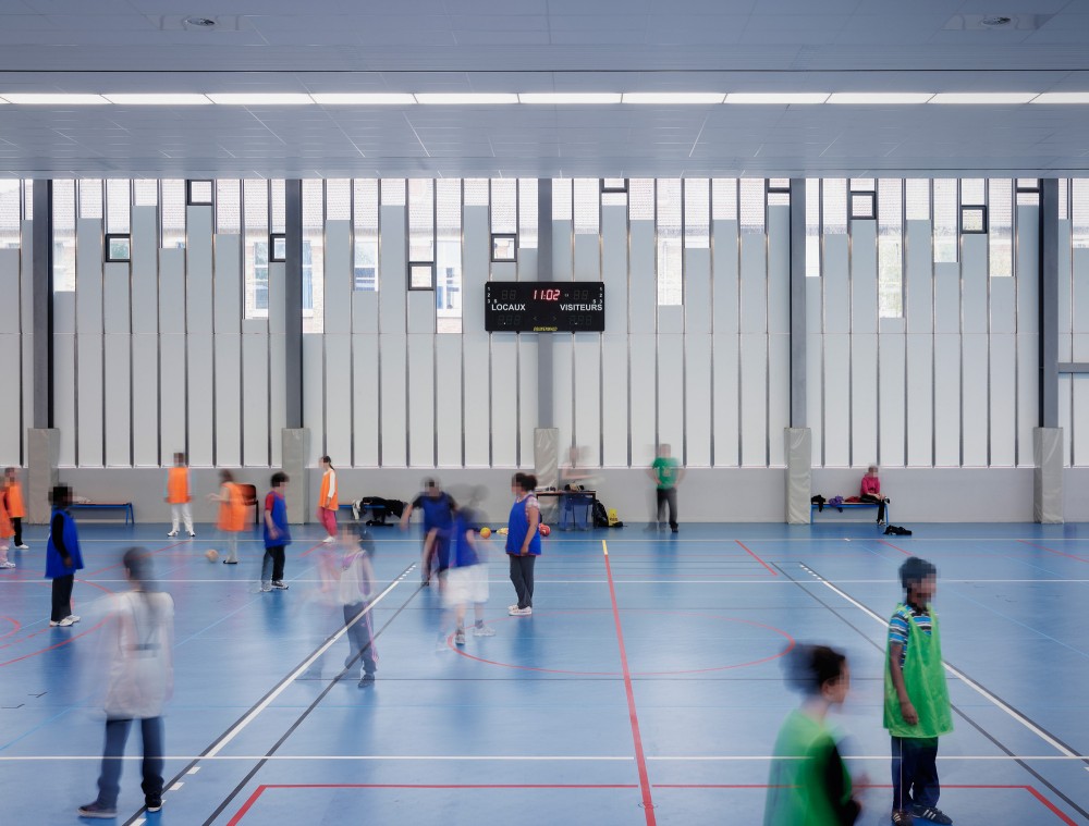 Gymnasium and Town Hall Esplanade / LAN Architecture