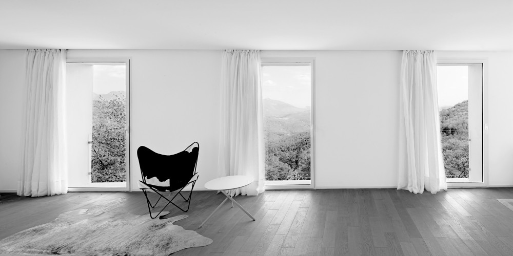 Reconstruction of an Old Rural Mansion / Josep Lluís Mateo