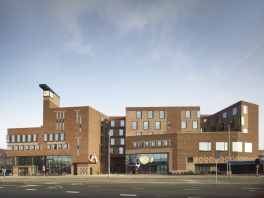 BOLLES+WILSON Receive 'Brick Award 2012' (2)