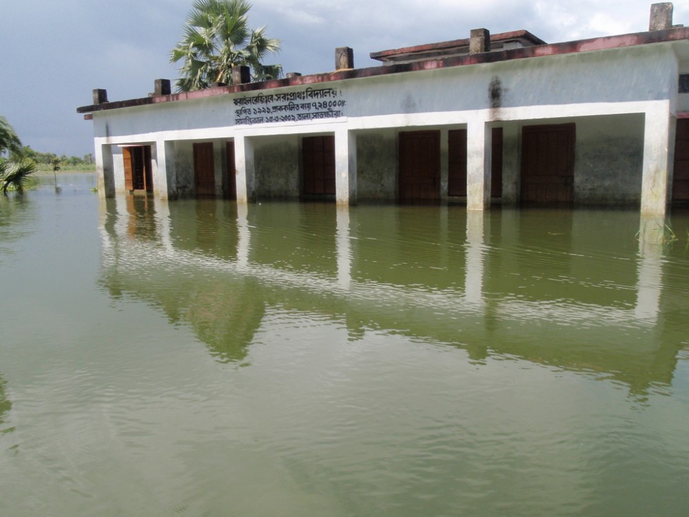 Local Solutions: Floating Schools in Bangladesh