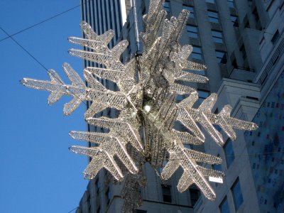 UNICEF Snowflake / Ingo Maurer + Baccarat