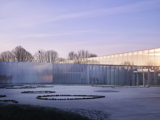 Louvre Lens / SANAA + Imrey Culbert (23)