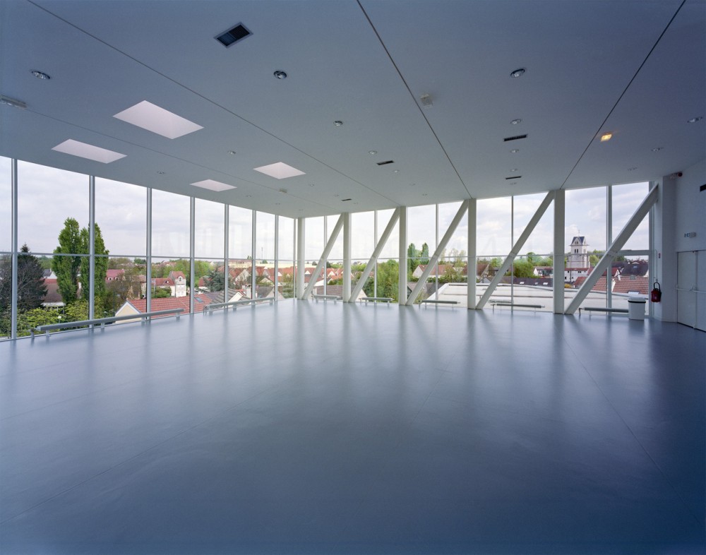 Cultural Center Pontault Combault  / Archi5