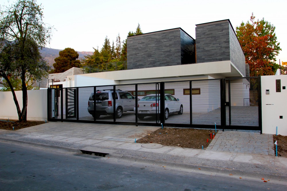 Cadaques House Remodeling / Altamirano Armanet Arquitectos