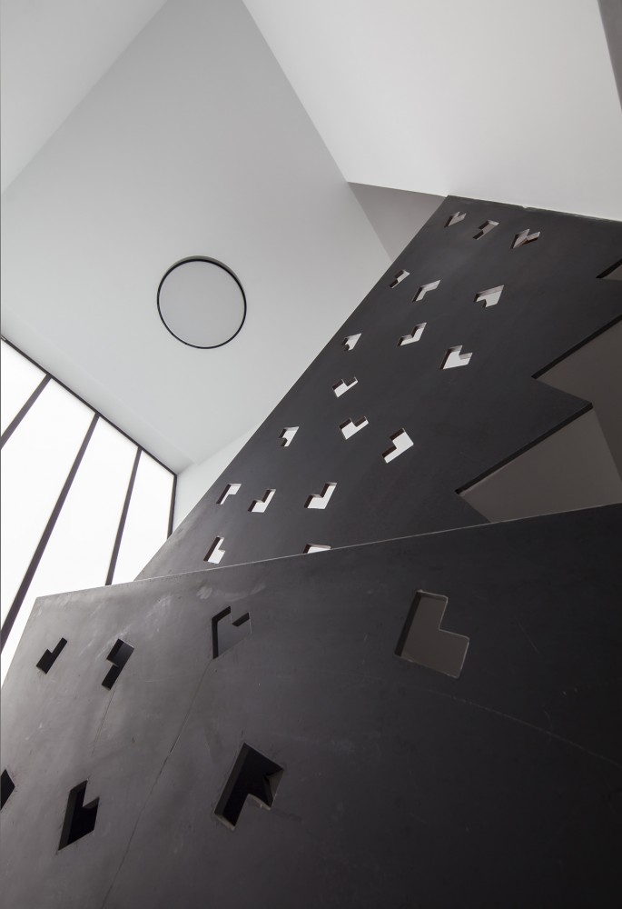 NR2 House / Roberto Burneo Arquitectos