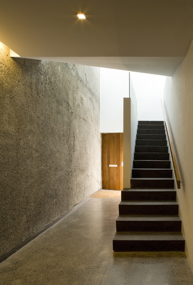 C&E House / Equipo Olivares Arquitectos