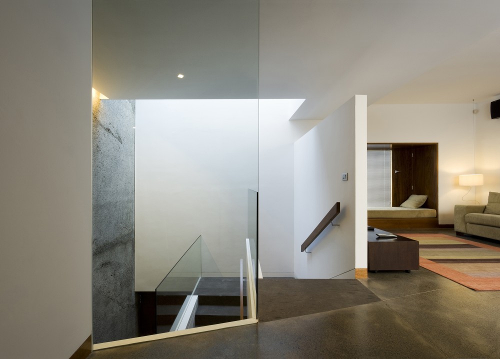 C&E House / Equipo Olivares Arquitectos
