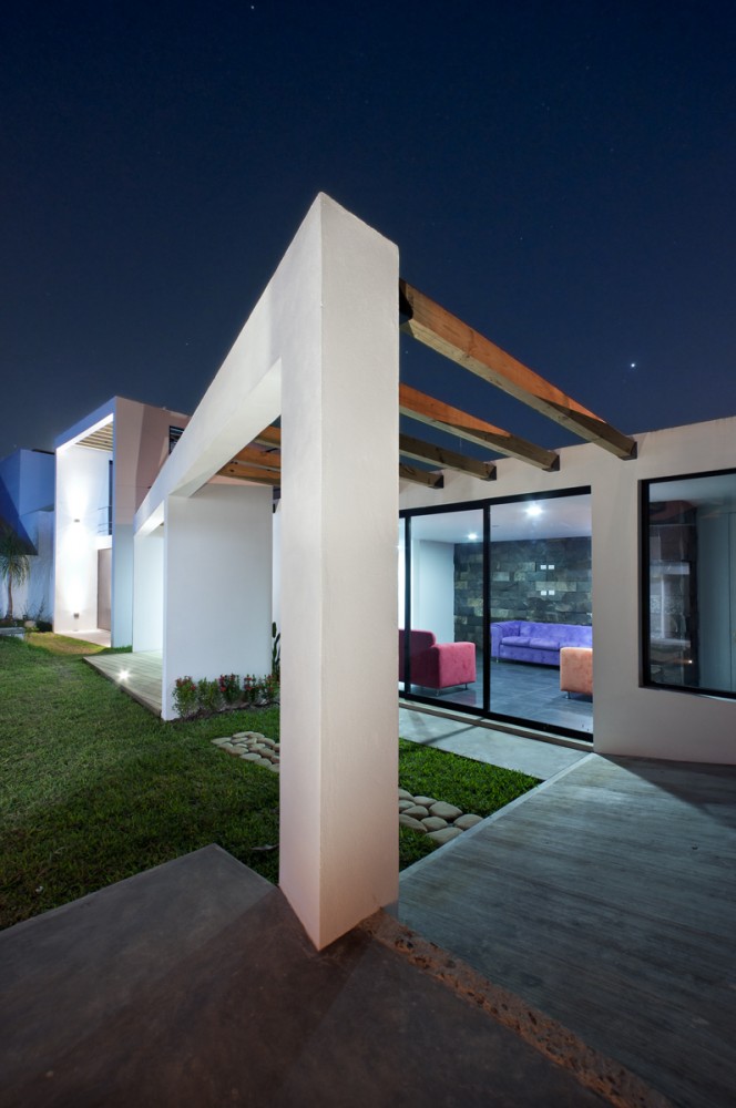 RC House / Esc Arquitectos