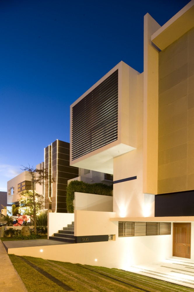 HG House / Agraz Architects
