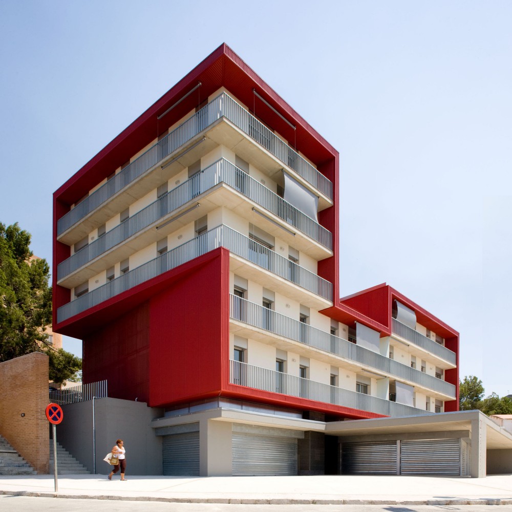 Social Housing Building in Tarragona / Aguilera Guerrero