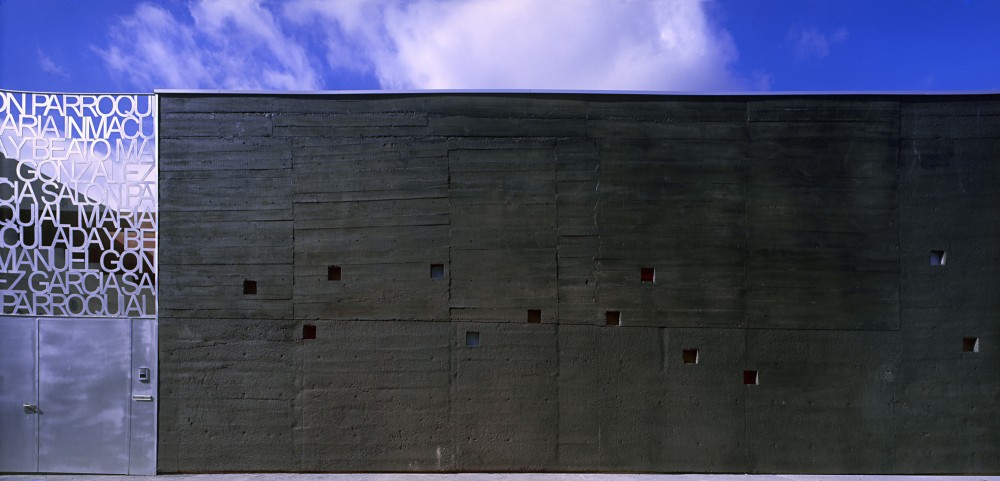 Mary Immaculate Parish Hall / Equipo Olivares Arquitecto