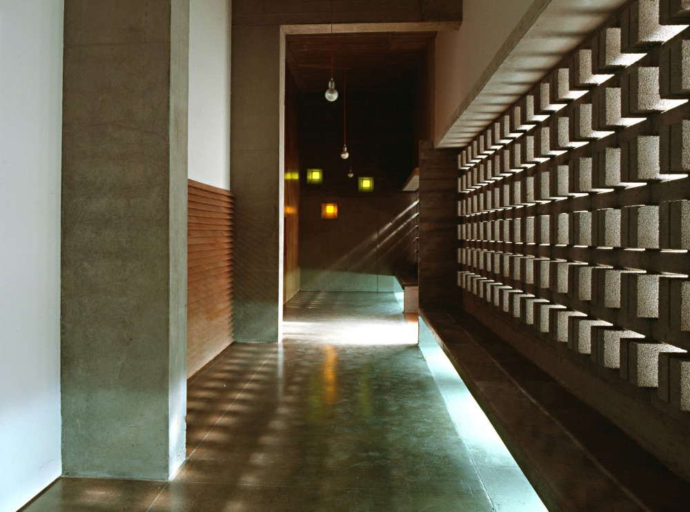 Mary Immaculate Parish Hall / Equipo Olivares Arquitecto