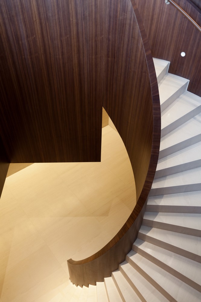 Bic Banco Headquarters / Kiko Salomão