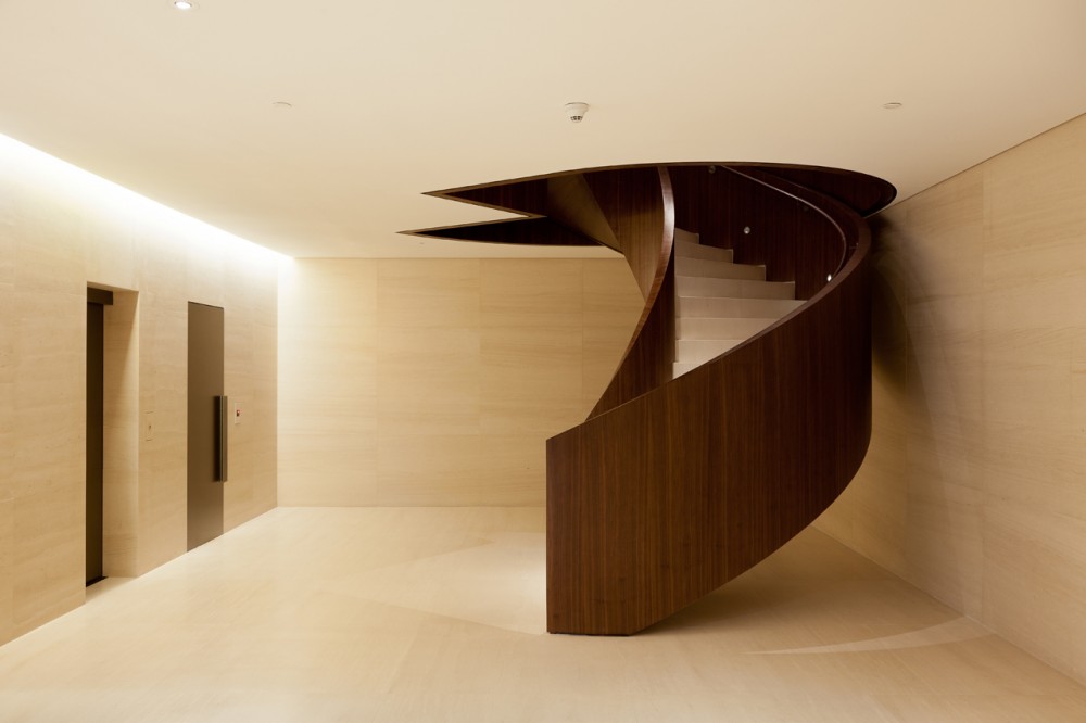 Bic Banco Headquarters / Kiko Salomão