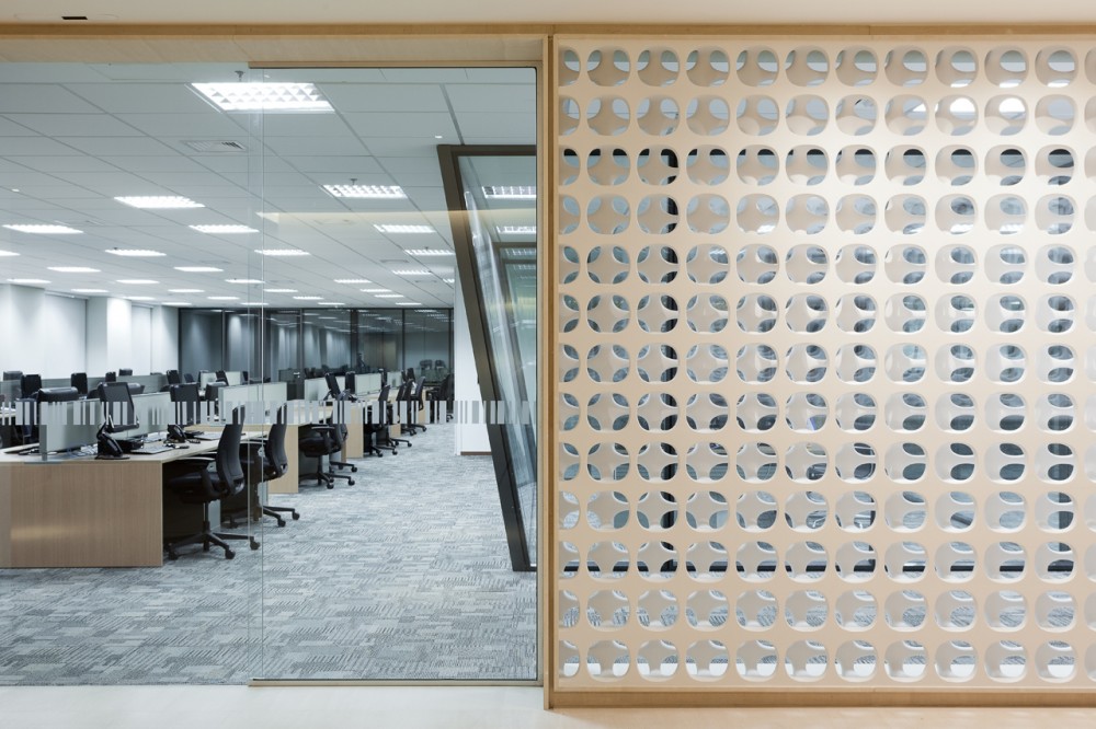 Bic Banco Headquarters / Kiko Salomão