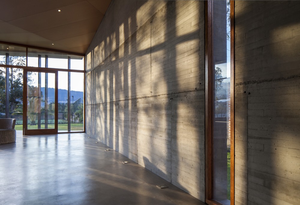 Tumbaco Cabins / Diez + Muller Arquitectos
