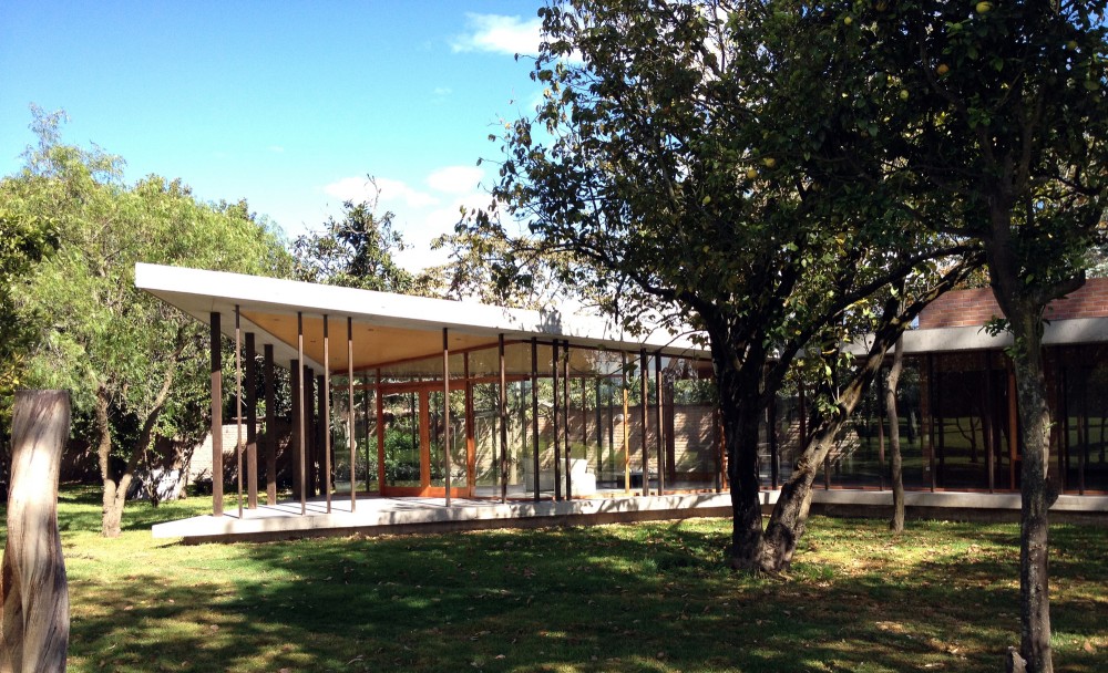 Tumbaco Cabins / Diez + Muller Arquitectos