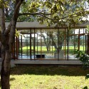 Cabañas Tumbaco / Diez + Muller Arquitectos Cabañas Tumbaco / Diez + Muller Arquitectos Courtesy of Felipe Muller