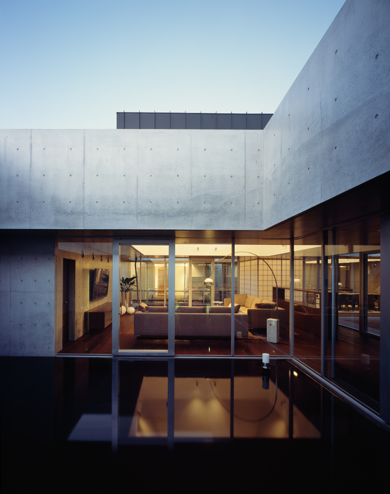 Square Skylight House / NKS Architects