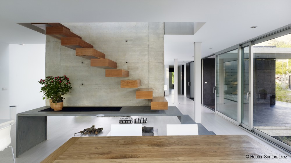 EINS House / Óscar Pedrós