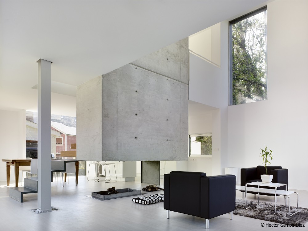 EINS House / Óscar Pedrós