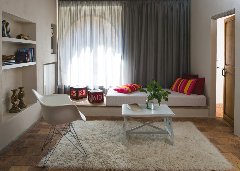 Domus Civita / Studio F