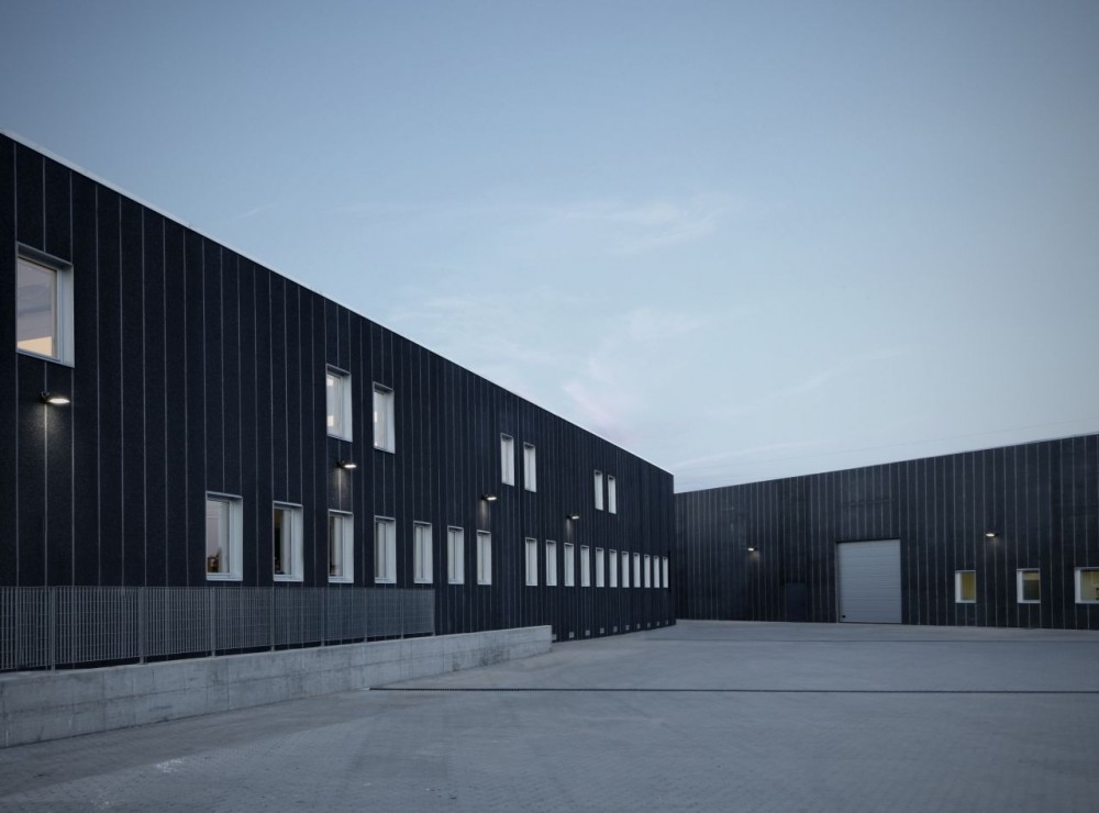 Materiale Edili Garavaglia / Buratti+Battiston Architects