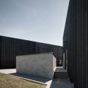 Materiale Edili Garavaglia / Buratti+Battiston Architects Materiale Edili Garavaglia / Buratti+Battiston Architects © Marcello Mariana