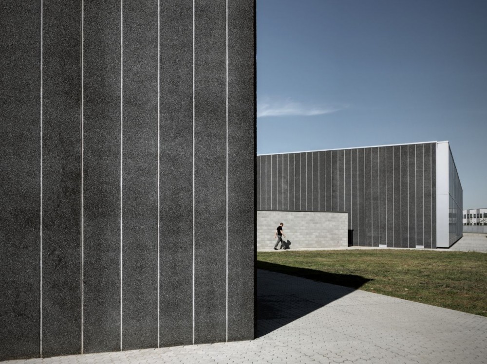Materiale Edili Garavaglia / Buratti+Battiston Architects