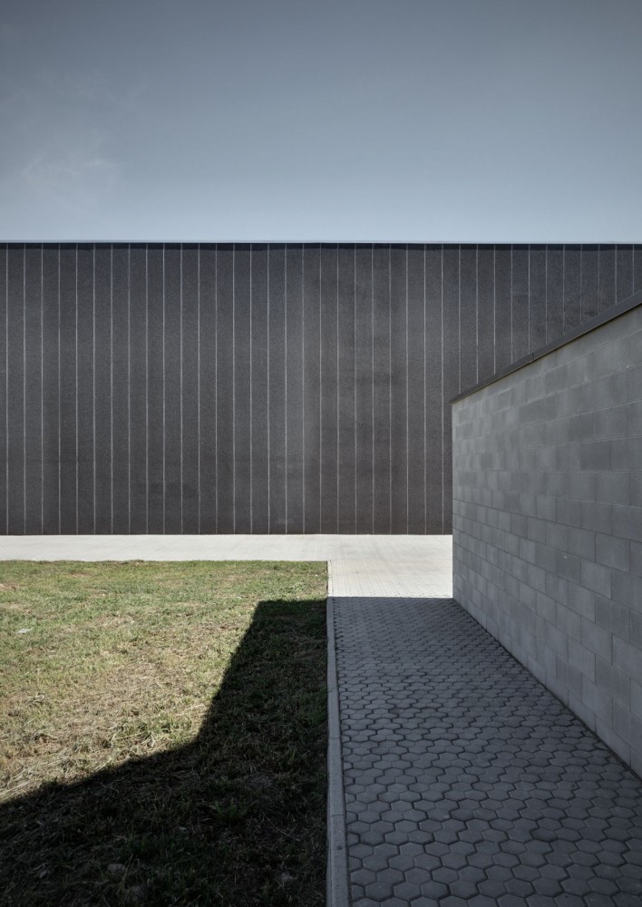 Materiale Edili Garavaglia / Buratti+Battiston Architects