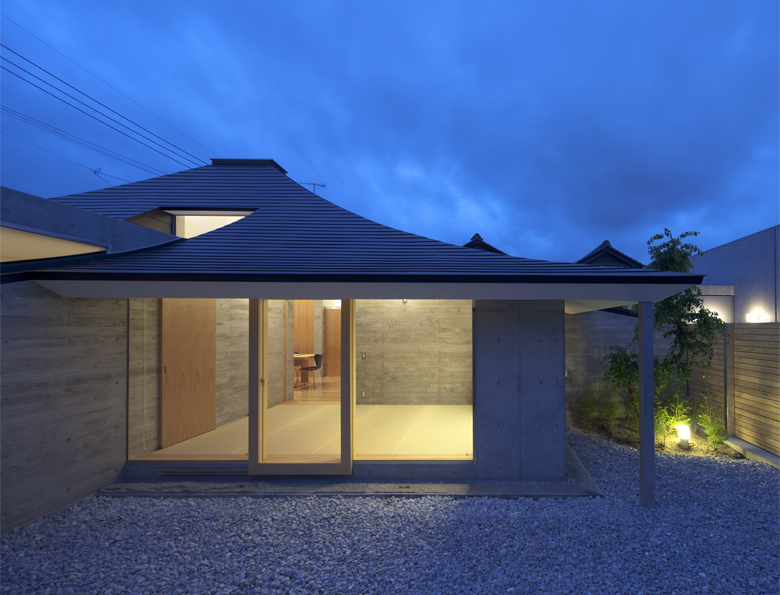 Broken Pitched Roof House / NKS Architects