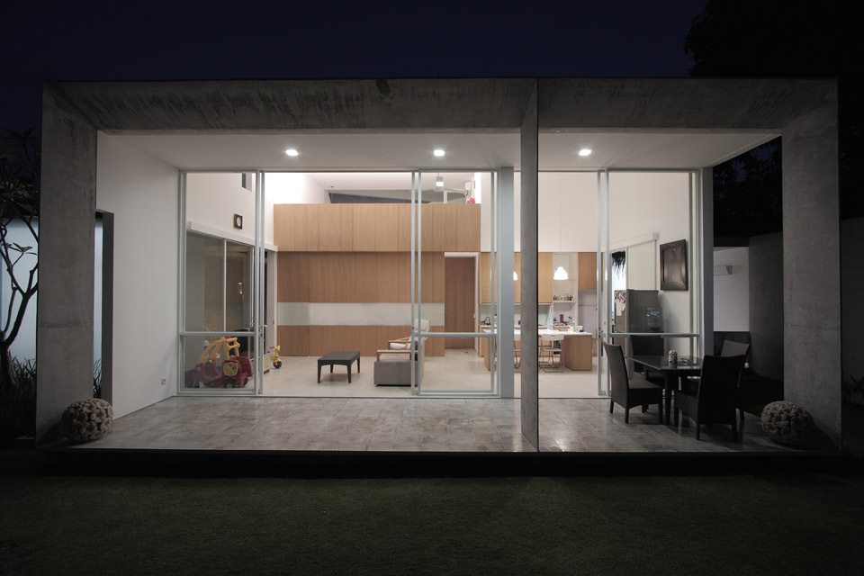IR House / SUB. Studio for visionary design