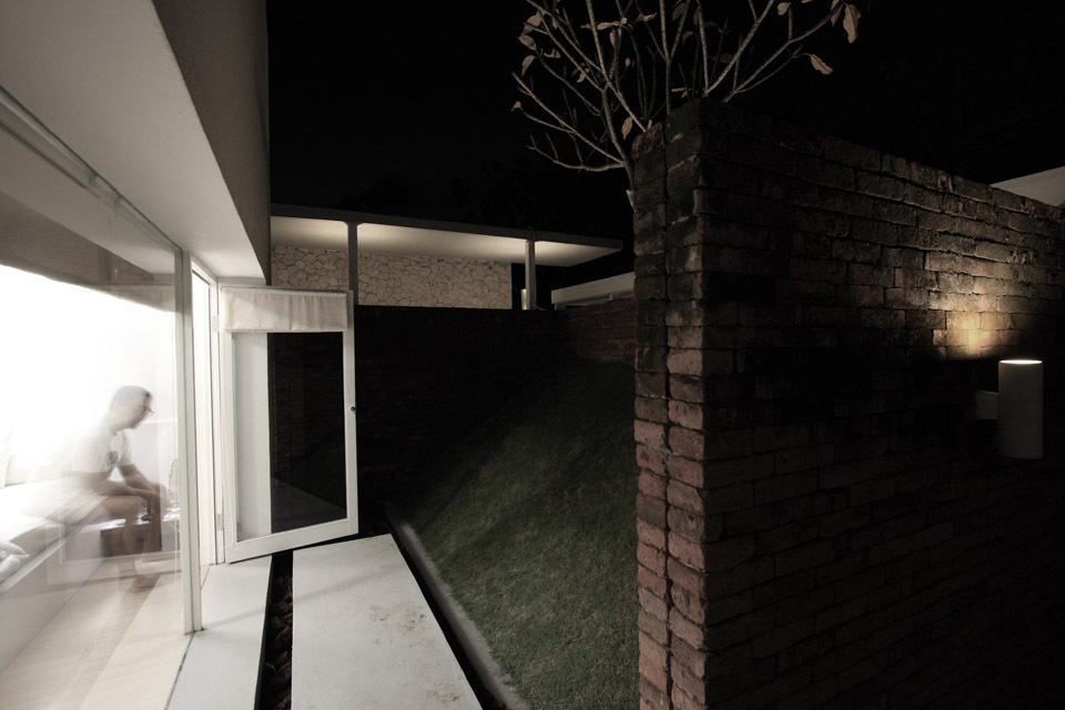 IR House / SUB. Studio for visionary design