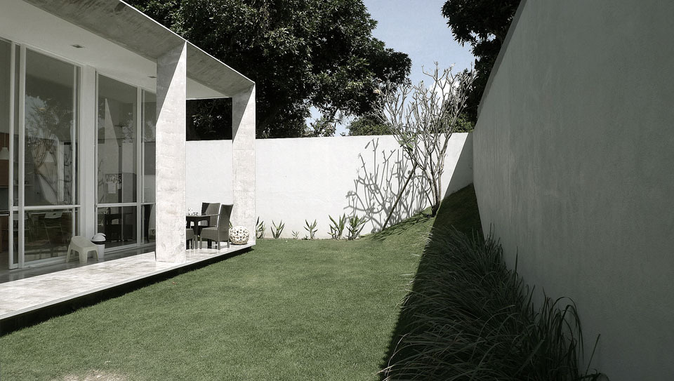 IR House / SUB. Studio for visionary design