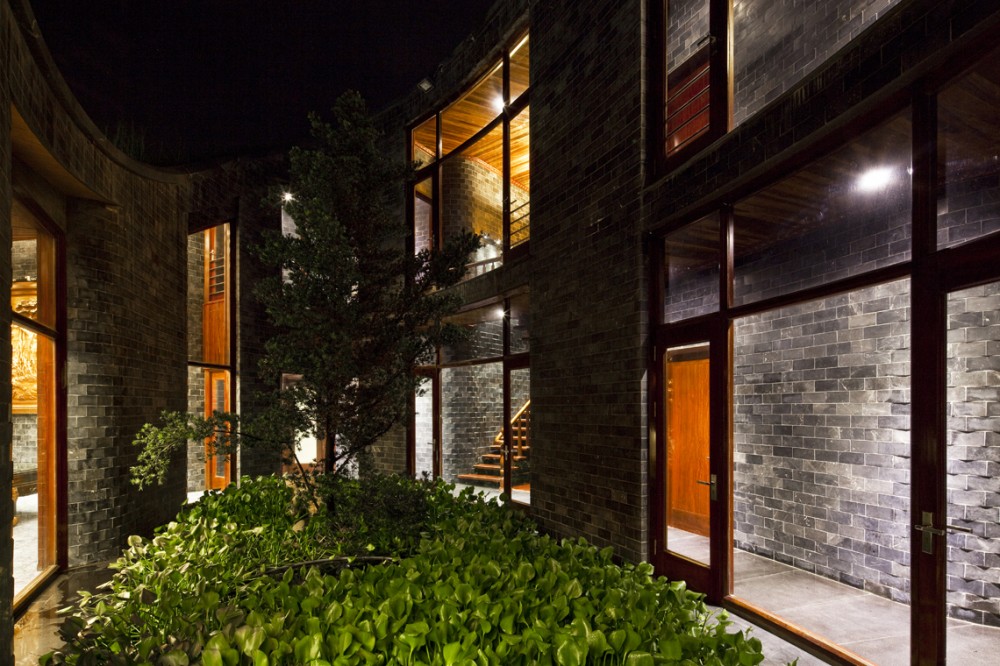Stone House / Vo Trong Nghia Architects