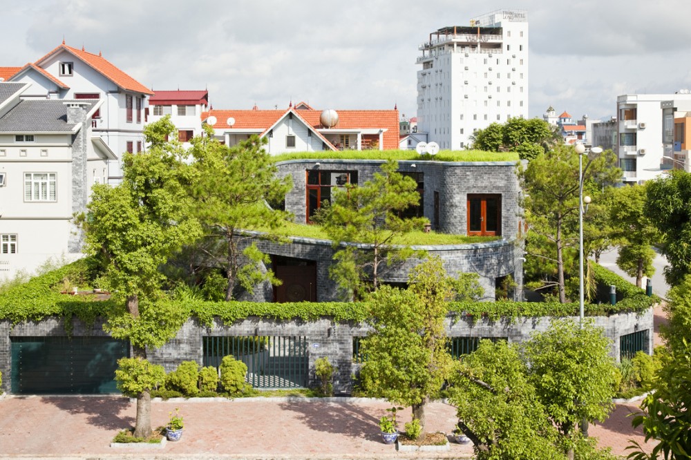 Stone House / Vo Trong Nghia Architects