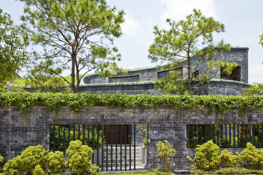 Stone House / Vo Trong Nghia Architects