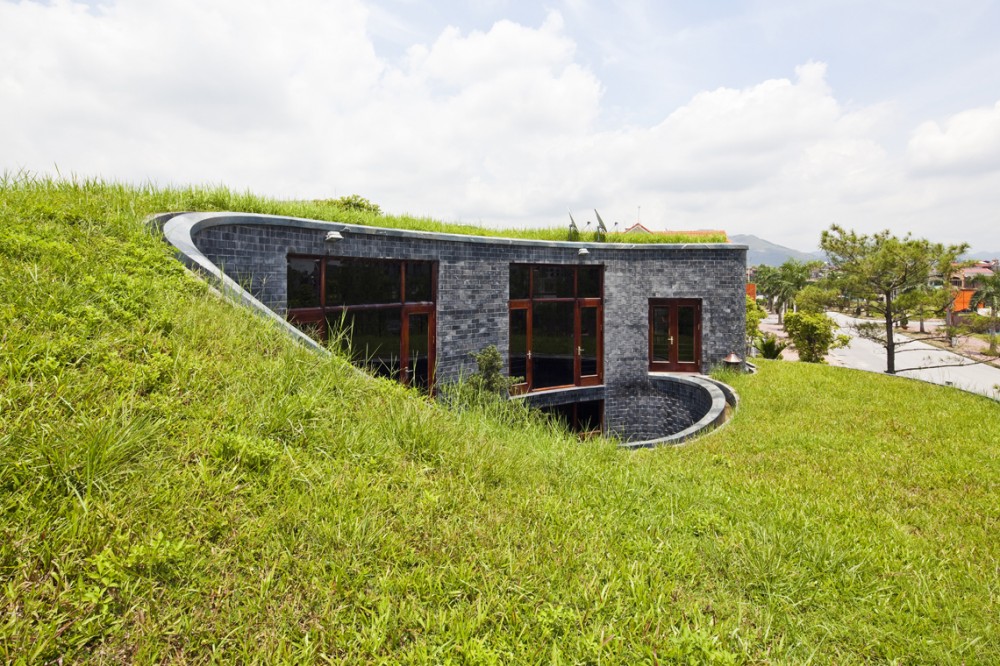 Stone House / Vo Trong Nghia Architects