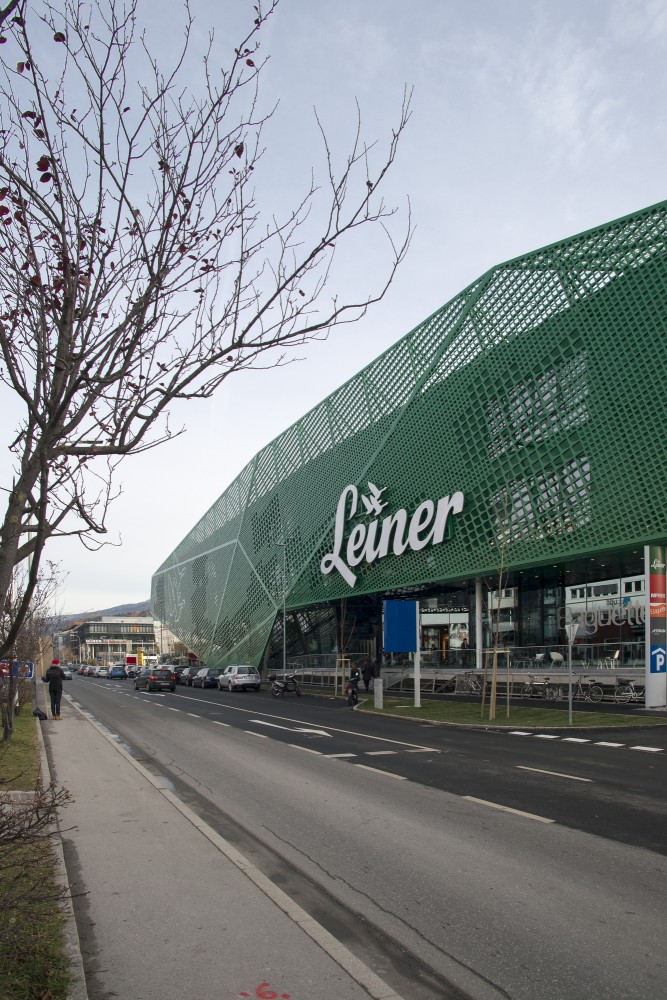 Leiner Furniture Store / Zechner & Zechner