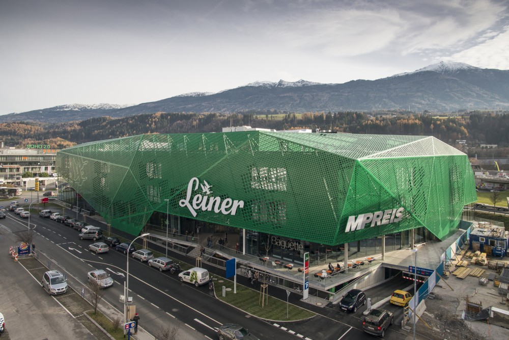 Leiner Furniture Store / Zechner & Zechner