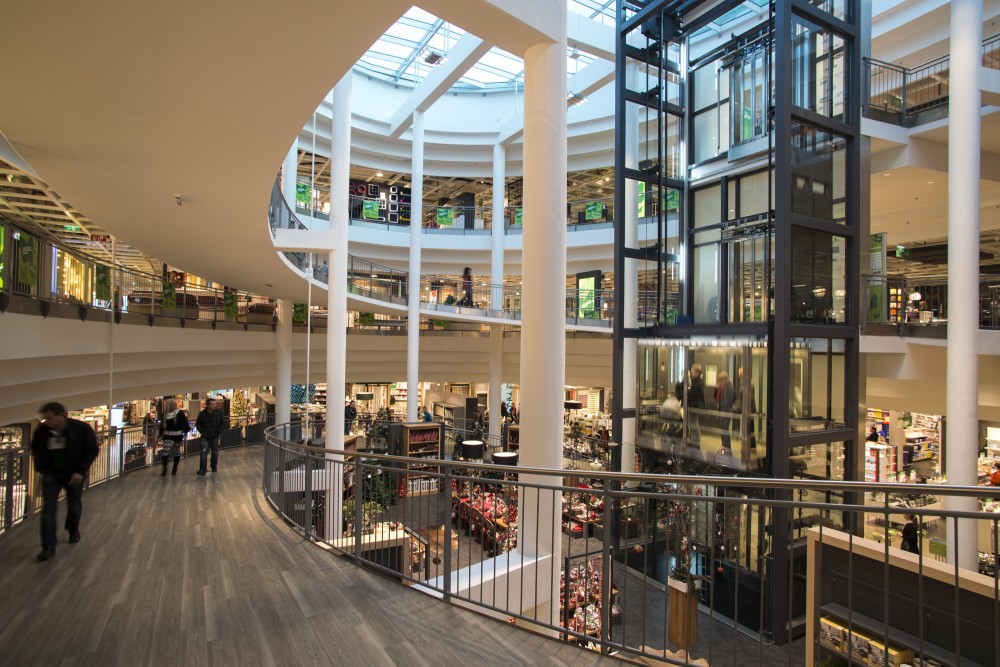 Leiner Furniture Store / Zechner & Zechner