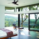 Mandeville Canyon Residence / Griffin Enright Architects Mandeville Canyon Residence / Griffin Enright Architects © Tim Street-Porter